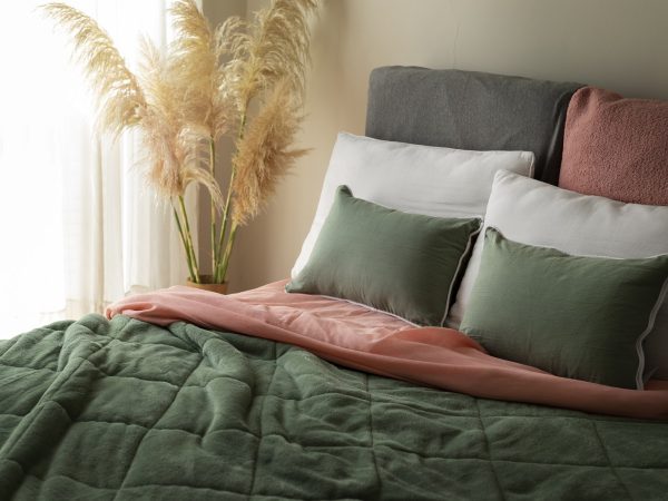 O que considerar antes de comprar um jogo de cama casal 100% algodão no atacado?
